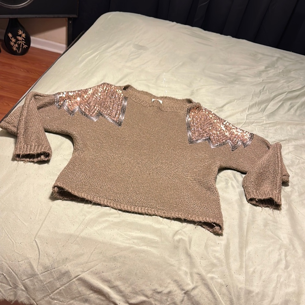 COPY - Sweater